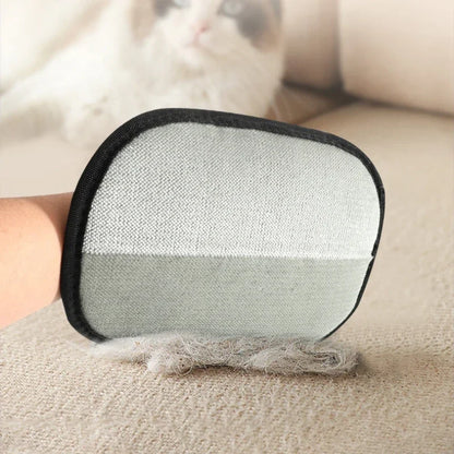 Revolutionary Pet Grooming Gloves - Effortlessly Remove Dog & Cat Hair from Furniture & Clothing!
